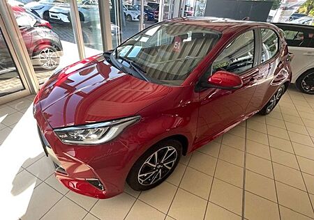 Toyota Yaris 5-Türer Hybrid 1.5 VVT-i Team Deutschland