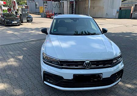 VW Tiguan Volkswagen Highline BMT/Start-Stopp R-Line