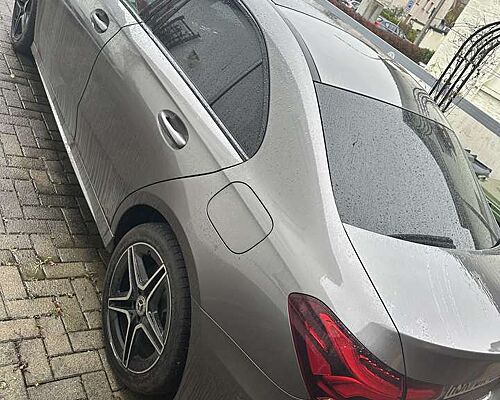 Mercedes-Benz A 250 e 8G-DCT AMG Line