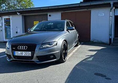 Audi A4 Avant 3,0 TDI DPF quattro Aut.
