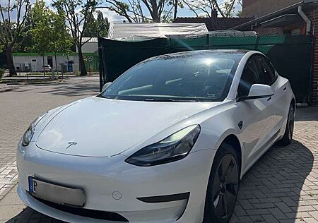 Tesla Model 3 Standard Reichweite Plus Hinterradantrieb