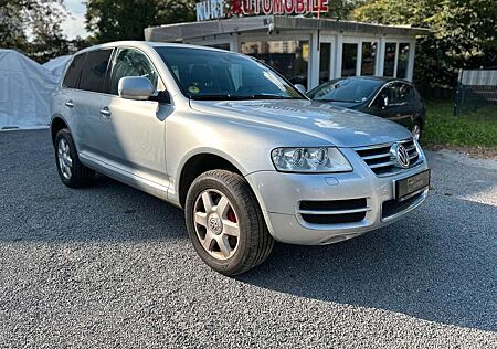 VW Touareg Volkswagen V10 TDI-Scheckheft-TÜV NEU-AHK 3,5 t