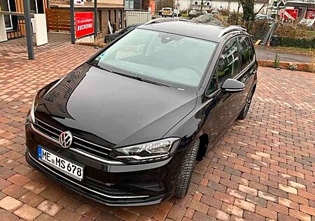 VW Golf Sportsvan Volkswagen Sportsvan Comfortline 1.5 TSI ACT DSG deep black