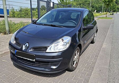 Renault Clio 1.2 16V Panoramadach