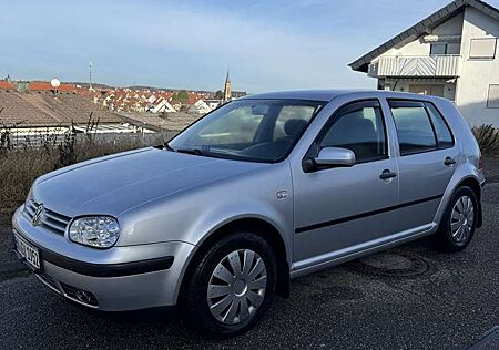 VW Golf Volkswagen 1.4 Trendline