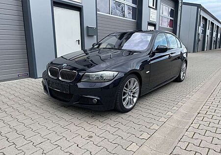 BMW 330 i Lim. M-Paket Navi Leder Heckrollo