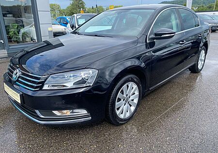 VW Passat Volkswagen Lim. 1.4 TSI Comfortline 2.Hd Navi Einparkhilfe