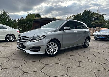 Mercedes-Benz B 180 NAVI AHK SHZ