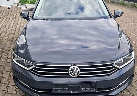 VW Passat Volkswagen Comfortline