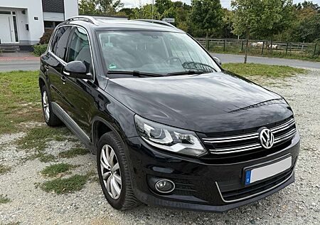 VW Tiguan Volkswagen Sport & Style BMT 4Motion - Sehr gute Ausstattung