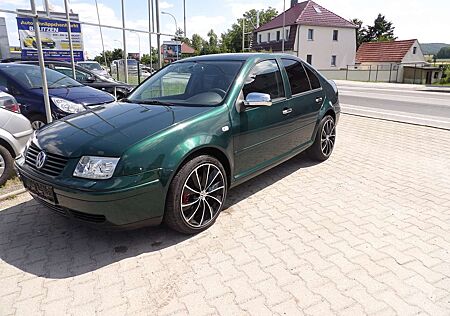 VW Bora Volkswagen 2.3 V5 Highline, Klima, HU-AU NEU