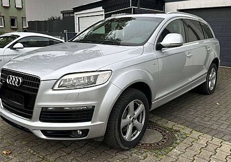 Audi Q7 3.0 TDI DPF quattro tiptronic