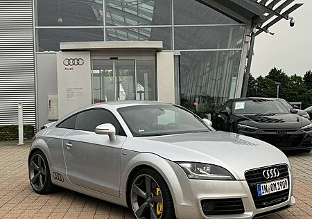 Audi TT Coupe 3.2 quattro S tronic
