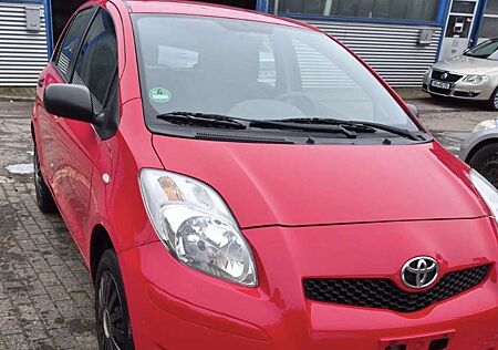 Toyota Yaris 1.0 VVT-i