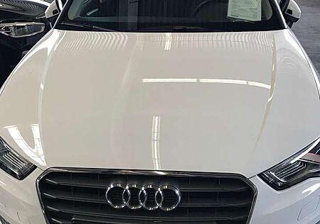 Audi A3 1.4 TFSI LimousineAttraction