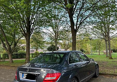 Mercedes-Benz C 200 C200