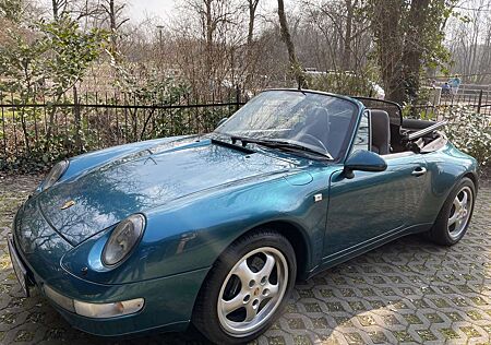 Porsche 993 911er Cabrio in grün türkismetallic