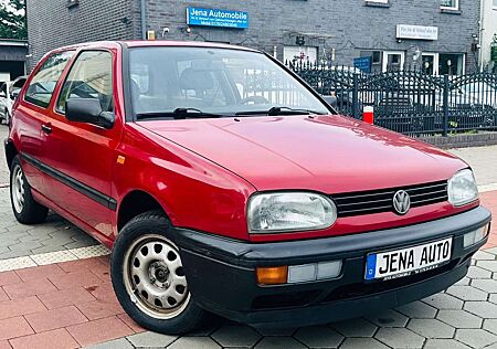 VW Golf Volkswagen 1.8 Automatik Scheckheft von Servo