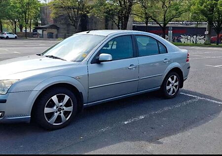 Ford Mondeo 2.0 TDCi DPF Ghia