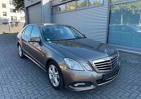 Mercedes-Benz E 350 E - Lim. CDI BlueEfficiency 4Matic/1 Hand