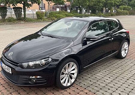 VW Scirocco Volkswagen 2.0 TSI DSG