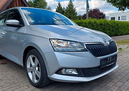Skoda Fabia 1.0l erst 32tkm SHZ-PDC-BT-ALU