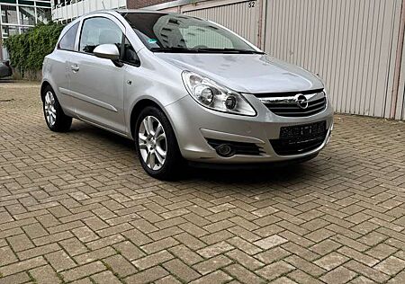 Opel Corsa 1.2 16V Cosmo