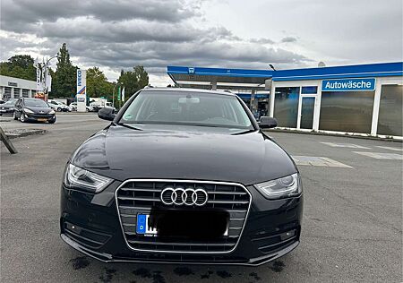 Audi A4 Avant 2.0 TDI DPF clean diesel Ambiente