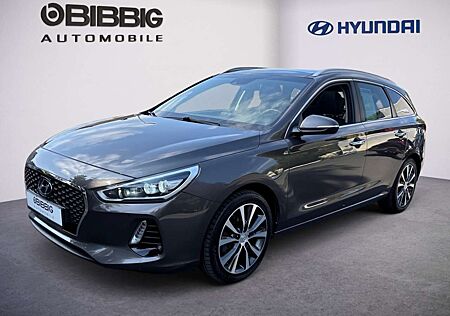 Hyundai i30 cw 1.4 Premium KAMERA NAVI ACC LED PANO