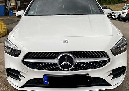 Mercedes-Benz B 200 AMG Line