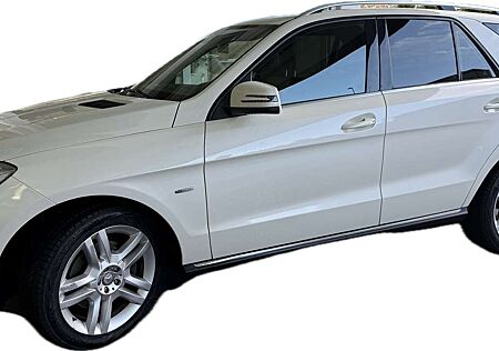 Mercedes-Benz ML 350 4MATIC (BlueEFFICIENCY) 7G-TRONIC