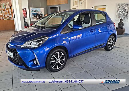 Toyota Yaris Hybrid 1.5 VVT-i Team Deutschland + Allwetter