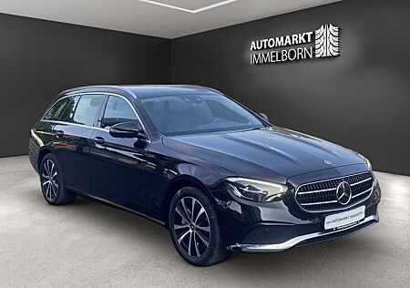Mercedes-Benz E 300 de Night*VollLeder*360*Distro*AHK*DAB*18*L