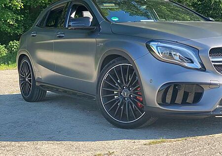 Mercedes-Benz GLA 45 AMG 4Matic Mango Matt Pano 360 Kamera