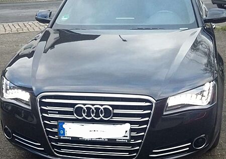 Audi A8 4.2 FSI quattro tiptronic Langversion