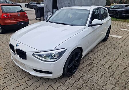 BMW 125 d*5-Türig*Glasdach*Xenon*TÜV/AU NEU*