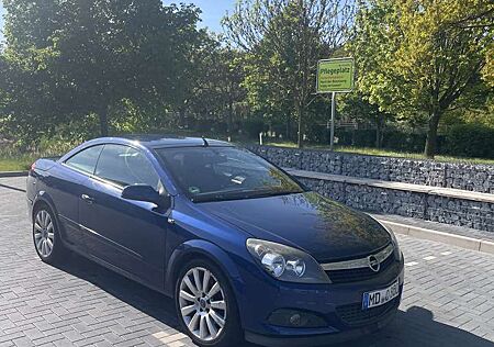Opel Astra Twin Top 1.9 CDTI Cosmo