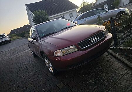 Audi A4 1.6