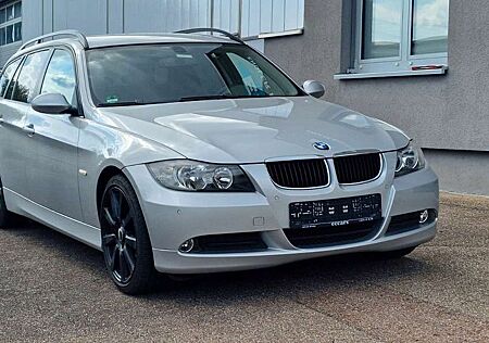 BMW 318 i touring Automatik*SHZ*18-Zoll*PDC*SR+WR*