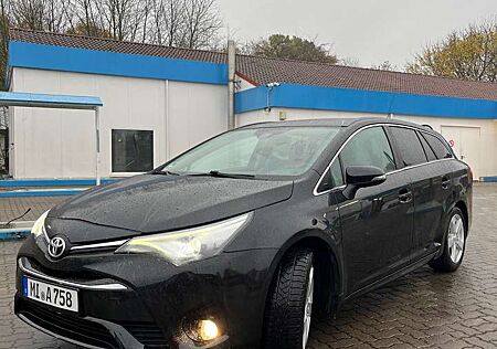 Toyota Avensis Touring Sports 1.6 D-4D Business Edition