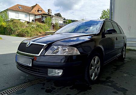 Skoda Octavia Pacco/Elegance 1.9TDI*AHK*Leder*SHZ*klima