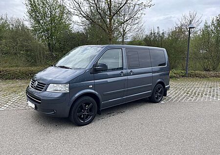 VW T5 Multivan Volkswagen Transporter+T5+TDI+Highline