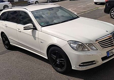 Mercedes-Benz E 200 T CDI DPF BlueEFFICIENCY Automatik Avantgarde