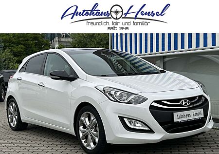 Hyundai i30 1.6 GDi FIFA World Cup Ed. Gold AHK Pano Navi Cam