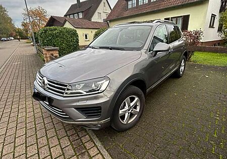 VW Touareg Volkswagen V6 TDI BMT/Start-Stopp Terrain Tech 4Motion