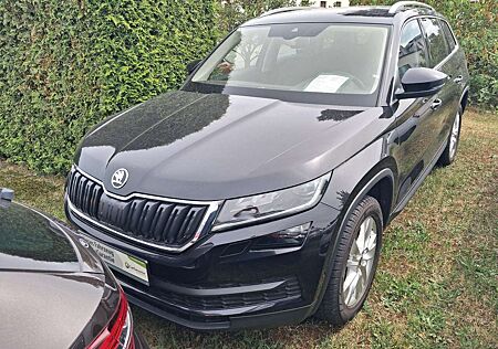 Skoda Kodiaq 2.0 TDI DSG Style Navi AHK 360G PLA ACC