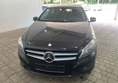 Mercedes-Benz A 180 A -Klasse CDI / d BlueEfficiency NAVI