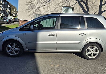 Opel Zafira 1.7 CDTI ecoFLEX Family