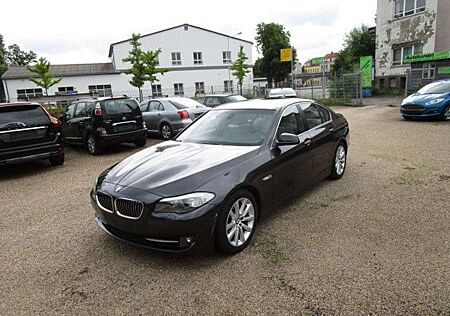 BMW 523 i Lim. Klimaaut Navi Leder Xenon 8xAlu Euro5