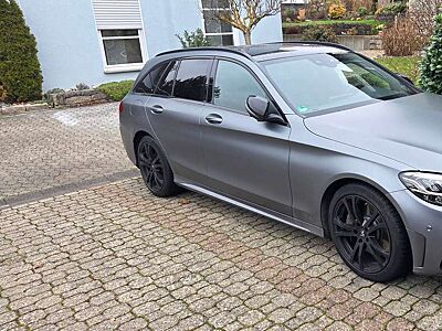 Mercedes-Benz C 300 C 300 d T 9G-TRONIC AMG Line